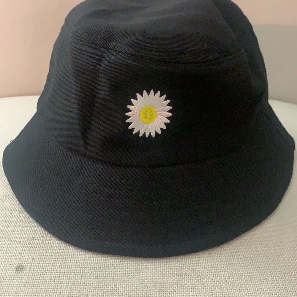 Daisy Bucket Hat